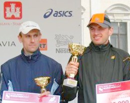 Prví dvaja víťazi TBCM v Bratislave Bogdan Dzjuba a Artur Blasinski z Poľska