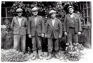Medzi pracovitých baníkov patrili aj kolektívy z úseku Rudná. Na obrázku jeden z nich.