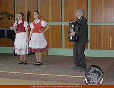 Zuzka Rudnayov a Zuzka Birkov v doprovode pna Igora Adlera
